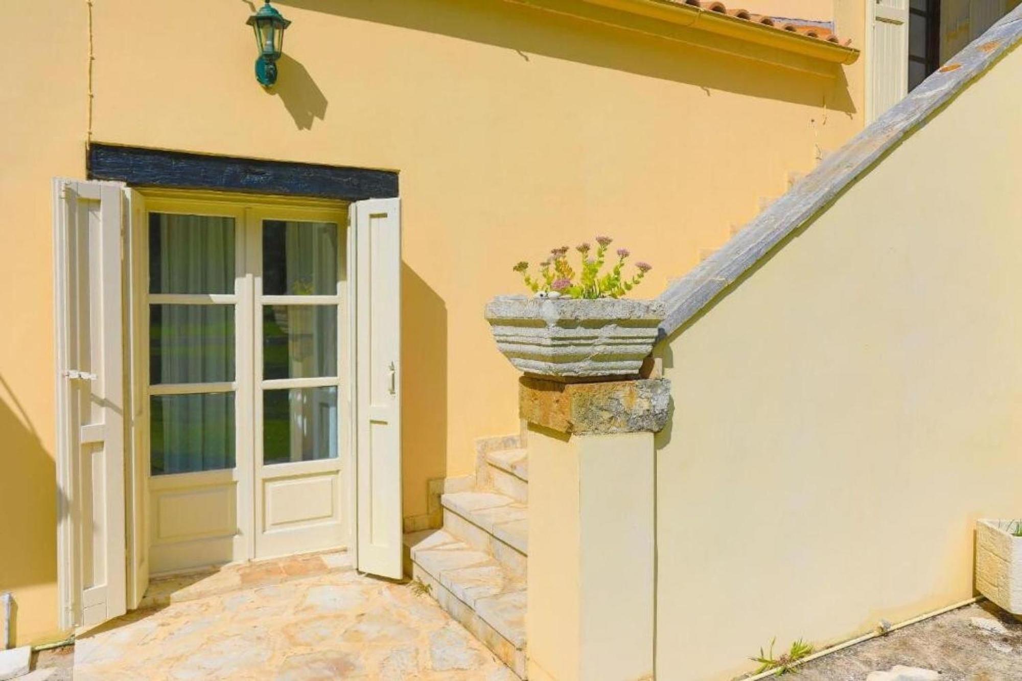 Secret Garden House - Private Garden With Pool Villa Acharavi  Bagian luar foto