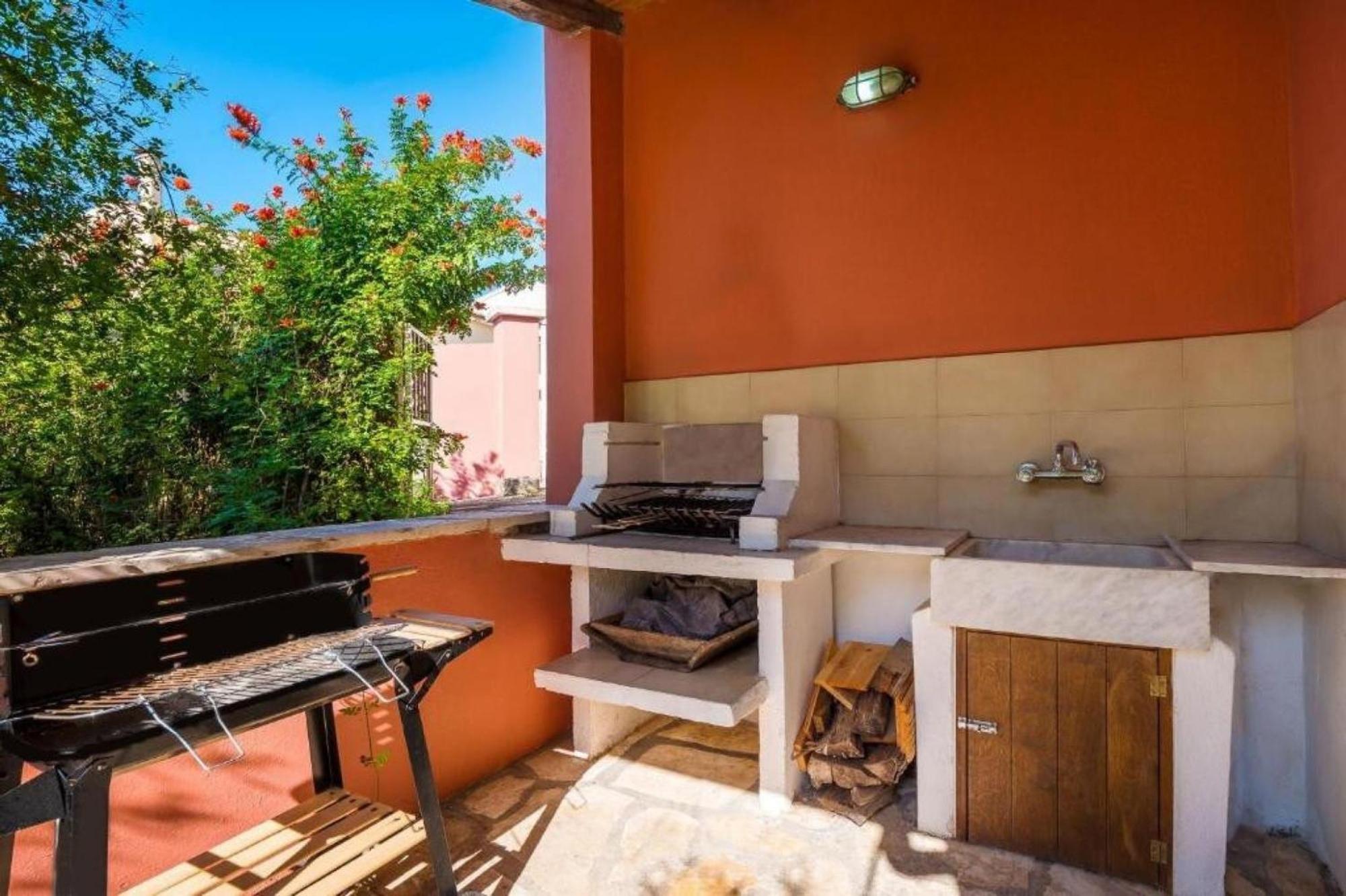 Secret Garden House - Private Garden With Pool Villa Acharavi  Bagian luar foto