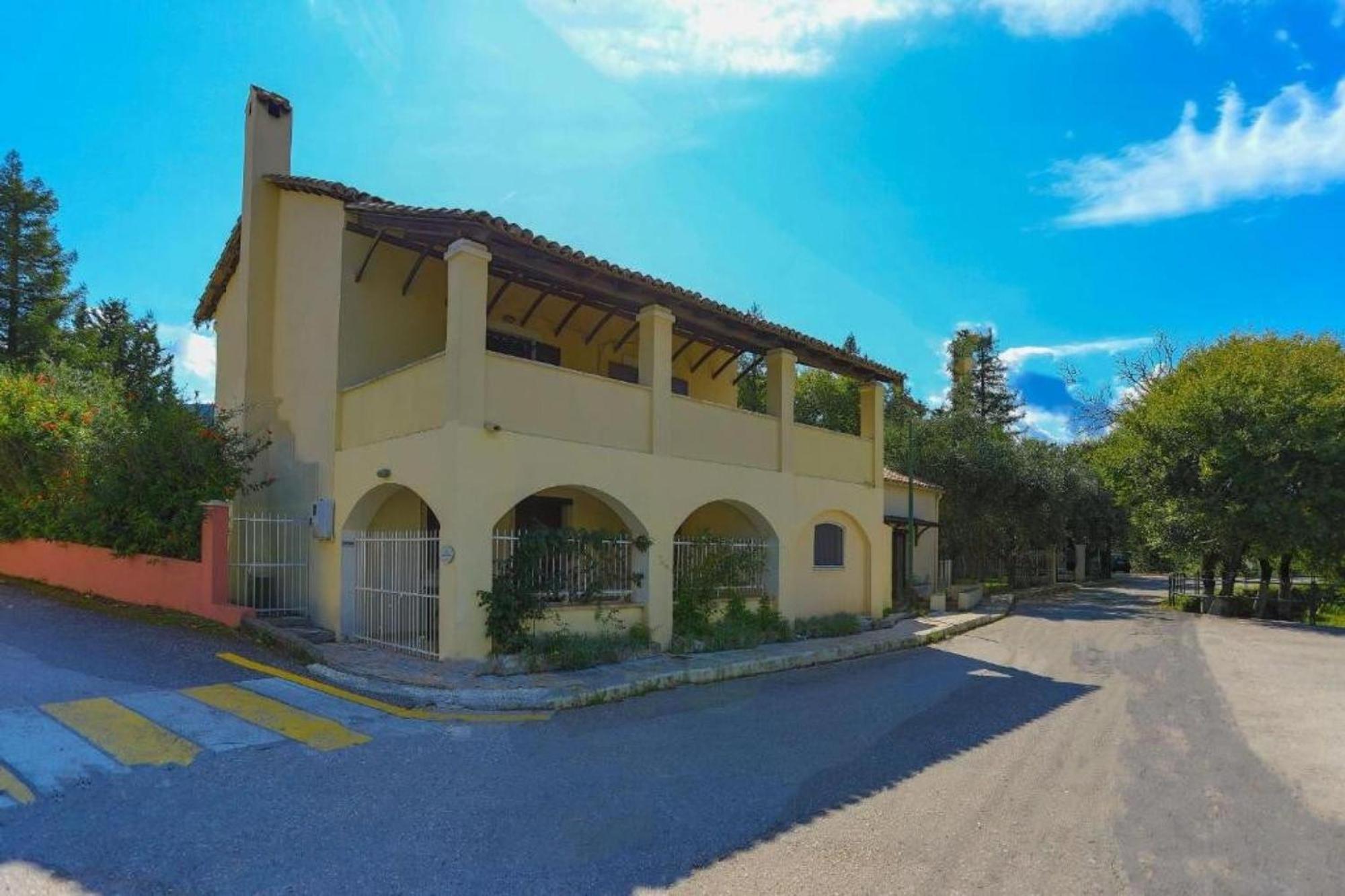 Secret Garden House - Private Garden With Pool Villa Acharavi  Bagian luar foto