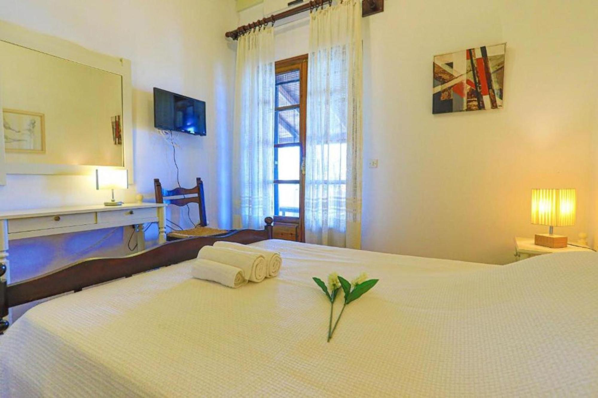 Secret Garden House - Private Garden With Pool Villa Acharavi  Bagian luar foto